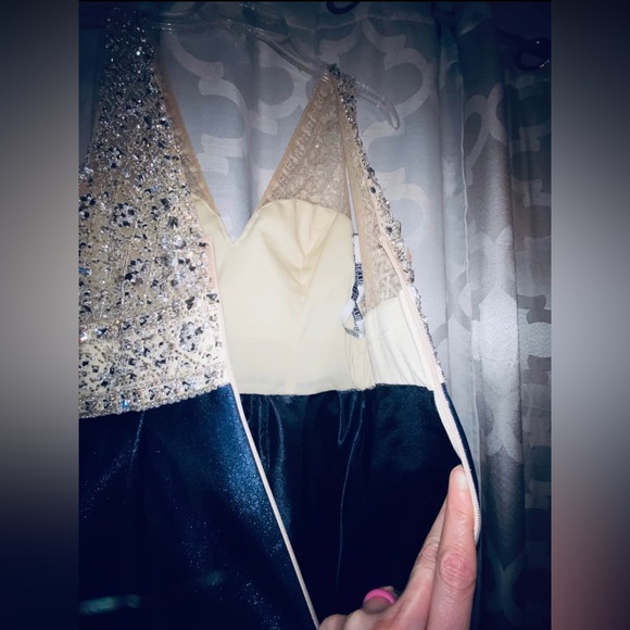 Prom/Formal dress - Picture 6 of 8